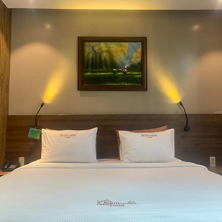 Sunflower Luxury Hotel Хошимин Экстерьер фото