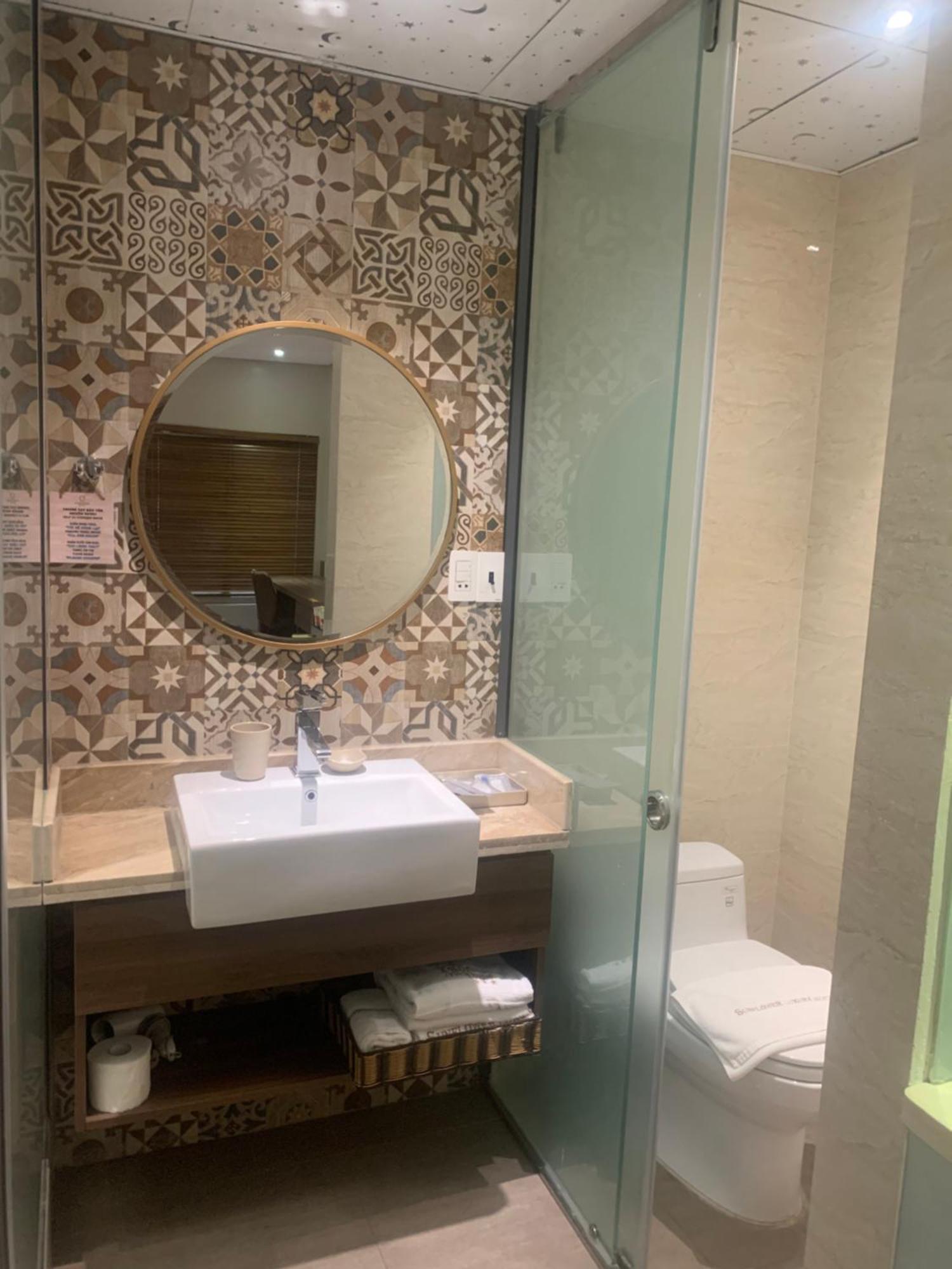 Sunflower Luxury Hotel Хошимин Экстерьер фото