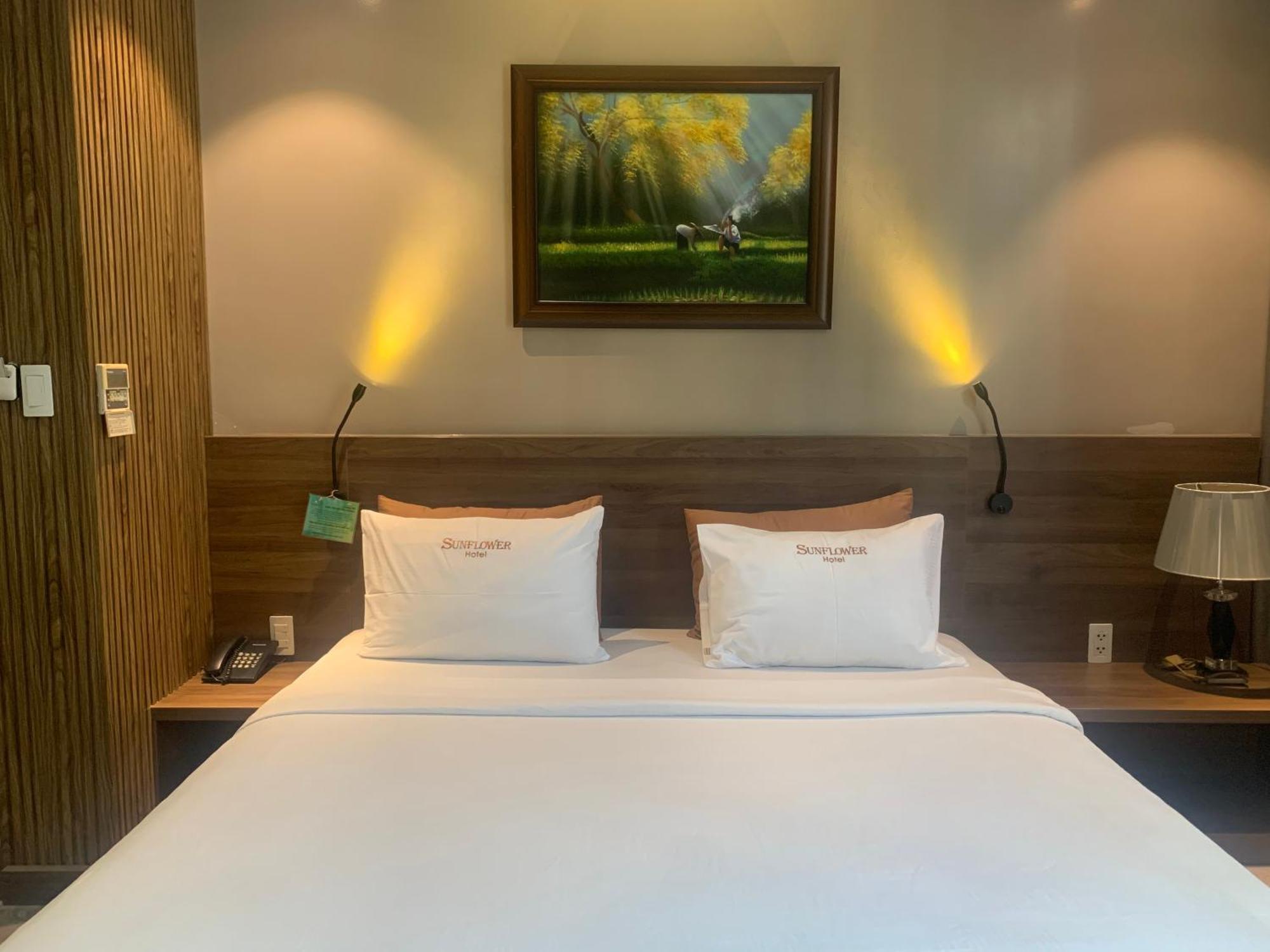 Sunflower Luxury Hotel Хошимин Экстерьер фото