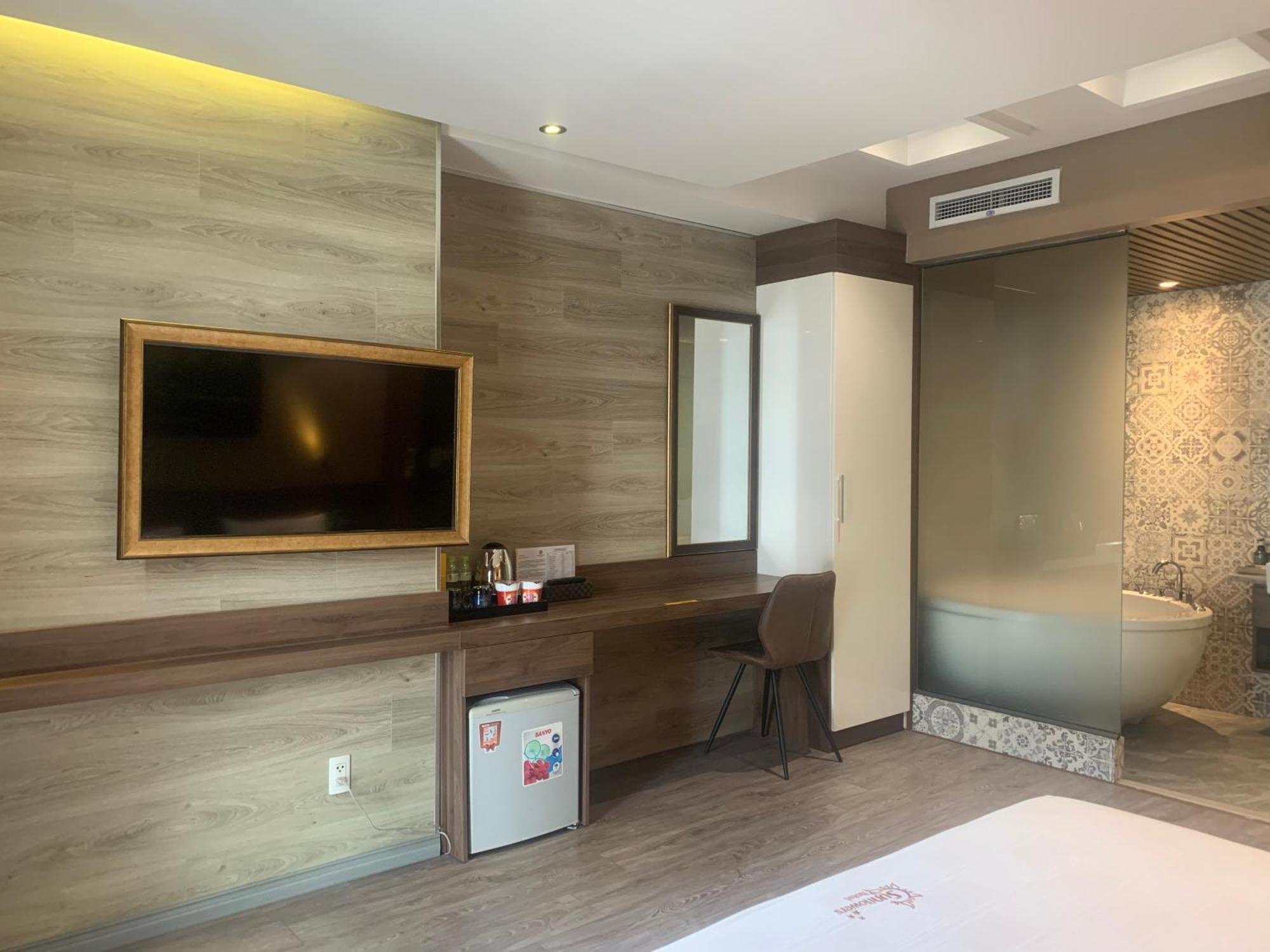 Sunflower Luxury Hotel Хошимин Экстерьер фото