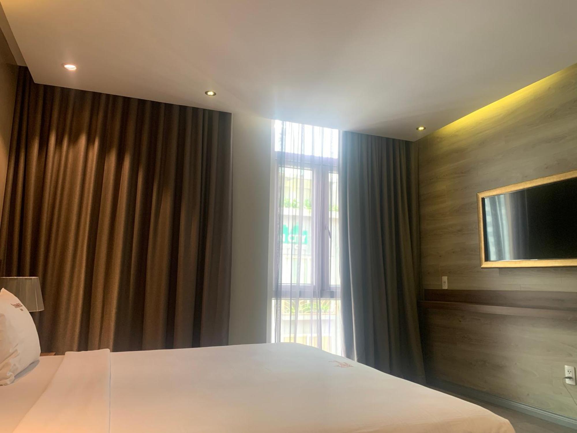 Sunflower Luxury Hotel Хошимин Экстерьер фото